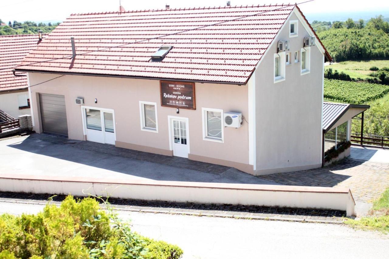 Guesthouse Režekov podrum Jastrebarsko Exteriér fotografie